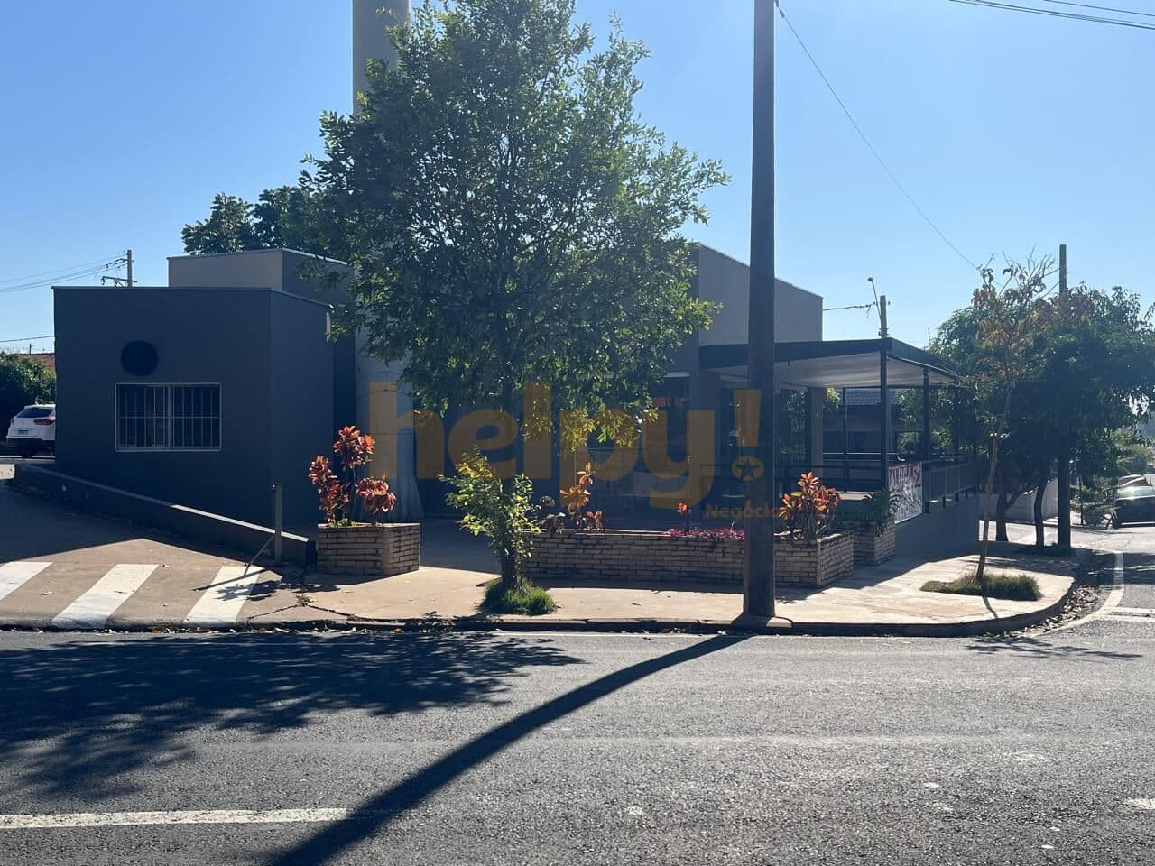 Aluga-se Salão Comercial no Bairro Jardim Alto Rio Preto - São José do Rio Preto/SP R$12.000,00