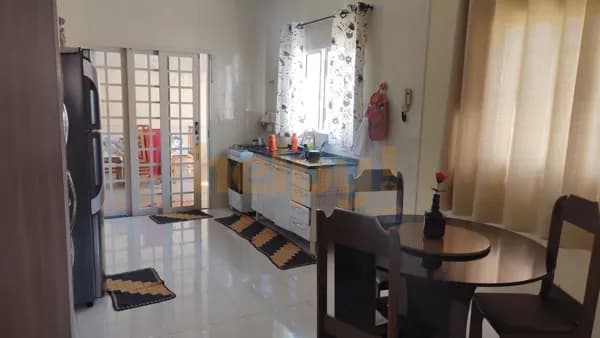 Casa a venda com 03 dormitórios no Residencial Santa Cruz - São José do Rio Preto/SP