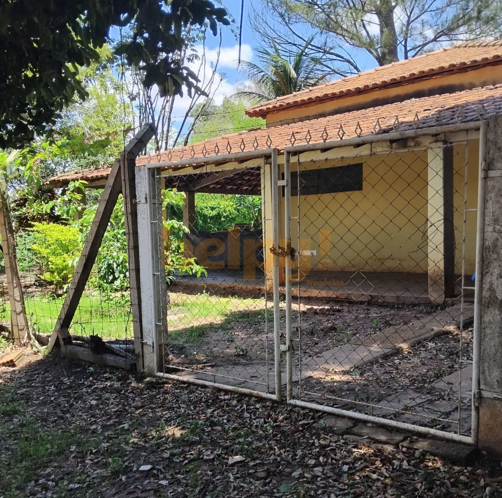 Vende-se Chácara na Estância Santa Inês - São José do Rio Preto/SP Entre em contato através do Telefone: 17 99791-9973 R$280.000,00