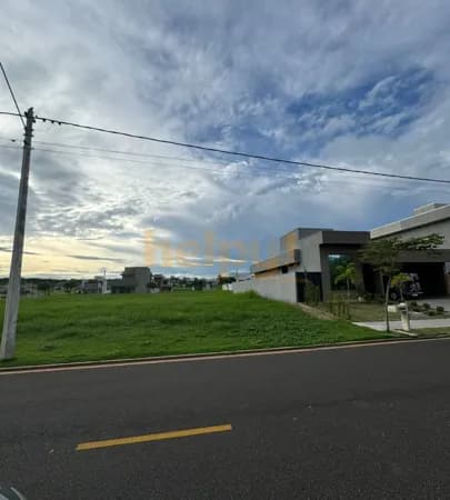 Vende-se Terreno no Terras de Alphaville / Mirassol. Entre em contato através do Telefone: 17 99791-9973 R$155.000,00