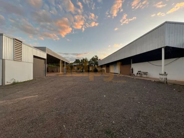 Vende-se Barracão na Estância Jockey Clube - São José do Rio Preto/SP R$1.650.000,00