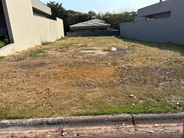 Vende-se Terreno Terra Vista- Mirassol-SP Entre em contato através do Telefone: 17 99791-9973 R$ 310.000,00