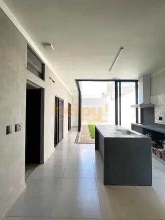 Vende-se Casa Mais Parque- Mirassol -SP Entre em contato através do Telefone: 17 99791-9973 R$ 400.000,00
