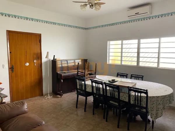 Vende-se Casa no Bairro Vila Santa Cândida - São José do Rio Preto/SP R$ 1.600.000,00