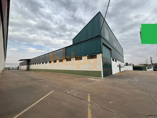 Aluga-se Barracão Comercial no Bairro Vila Toninho - São José do Rio Preto/SP R$50.000,00