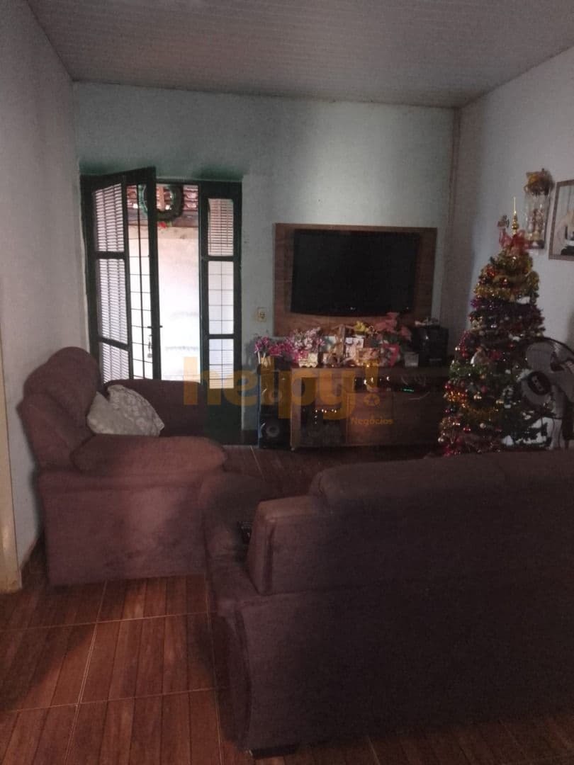 Vende-se Casa em Macaúbas- Mirassolândia/SP Entre em contato através do Telefone: 17 99791-9973 R$220.000,00