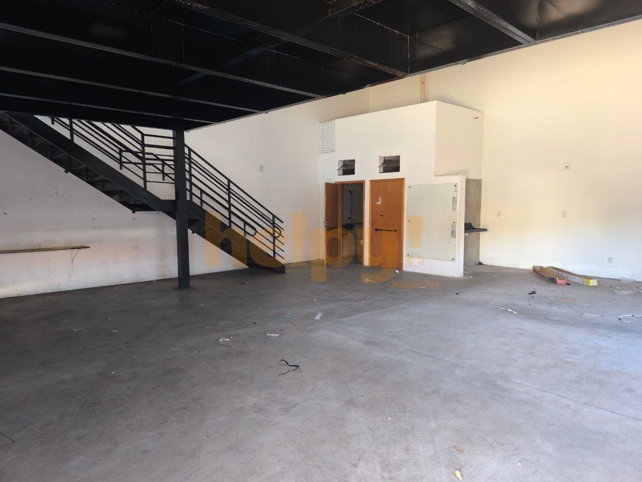 Vende-se Salão Santa Catarina - São José do Rio Preto-SP Entre em contato através do Telefone: 17 99791-9973 R$ 800.000,00