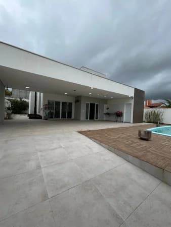 Casa à venda no bairro Porto Novo em Caraguatatuba/SP