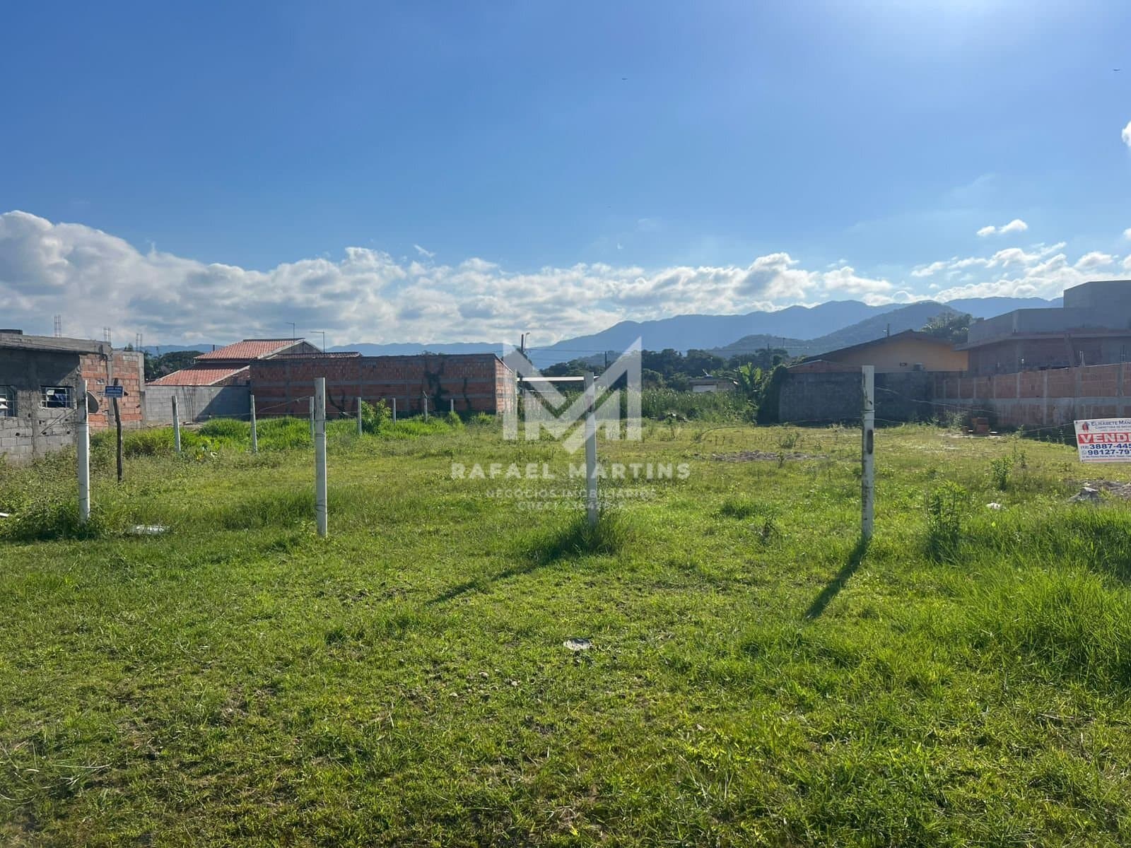 Terreno à venda no bairro Gaivotas em Caraguatatuba/SP