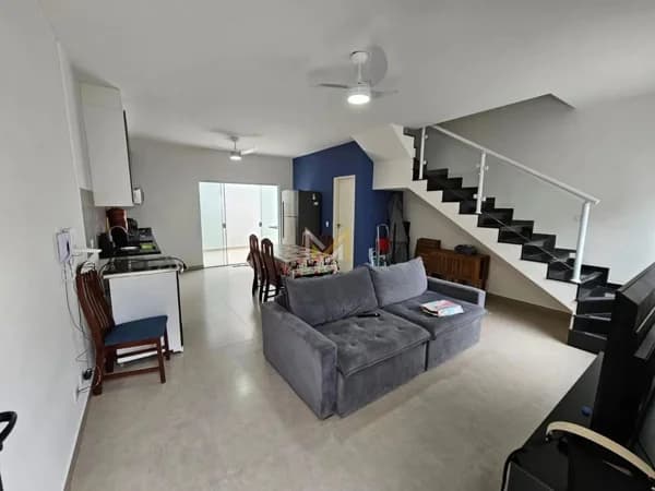 Sobrado à venda no bairro Pontal Santa Marina em Caraguatatuba/SP
