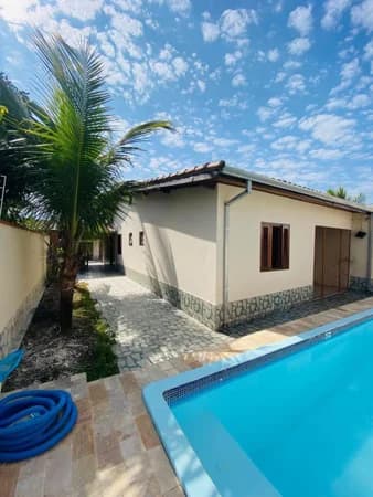 Casa à venda no bairro Capricornio em Caraguatatuba/SP