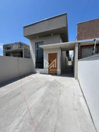 Casa à venda no bairro Golfinho em Caraguatatuba/SP