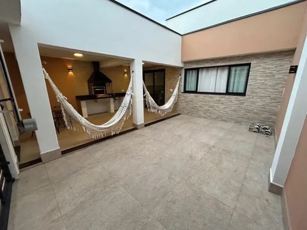 Casa à venda no bairro Caputera em Caraguatatuba/SP