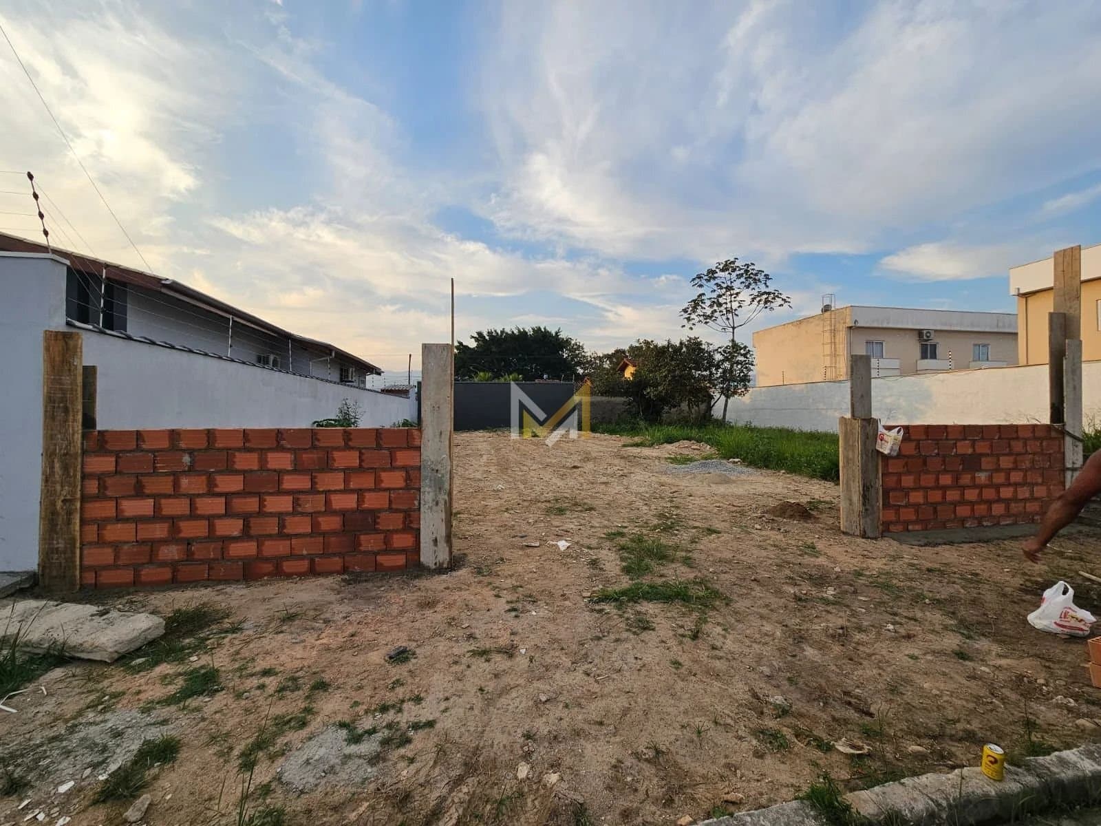 Terreno à venda no bairro Pontal Santa Marina em Caraguatatuba/SP