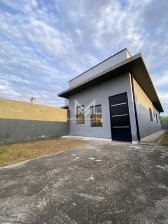 Imóvel à venda no bairro golfinho