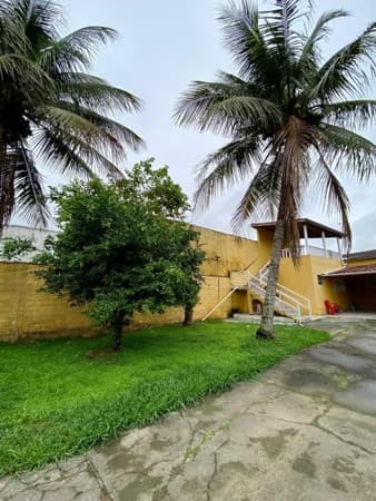 Casa à venda no bairro Golfinho em Caraguatatuba/SP