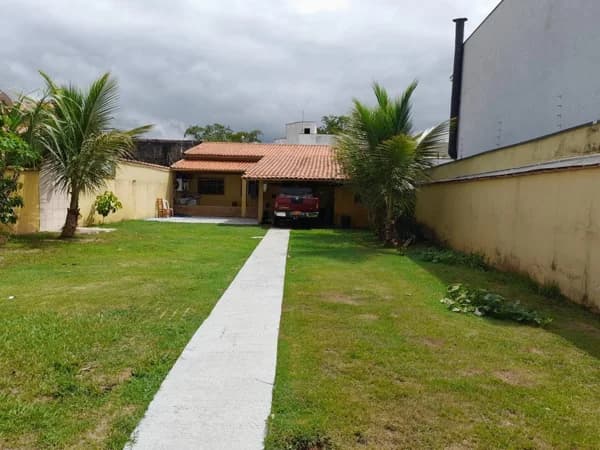 Casa à venda no bairro Pontal Santa Marina em Caraguatatuba/SP