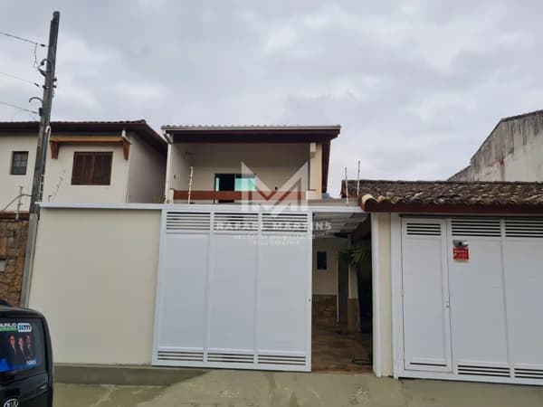 Sobrado à venda no bairro Caputera em Caraguatatuba/SP