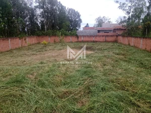 Terreno à venda no bairro Golfinho em Caraguatatuba/SP