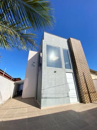 Casa à venda no bairro Golfinho em Caraguatatuba/SP