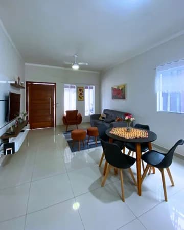 Casa à venda no bairro Cidade Jardim em Caraguatatuba/SP
