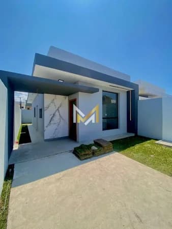 Casa à venda no bairro Golfinho em Caraguatatuba/SP