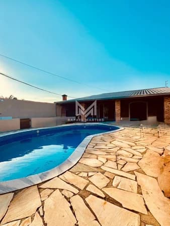 Casa à venda no bairro Pontal Santa Marina em Caraguatatuba/SP