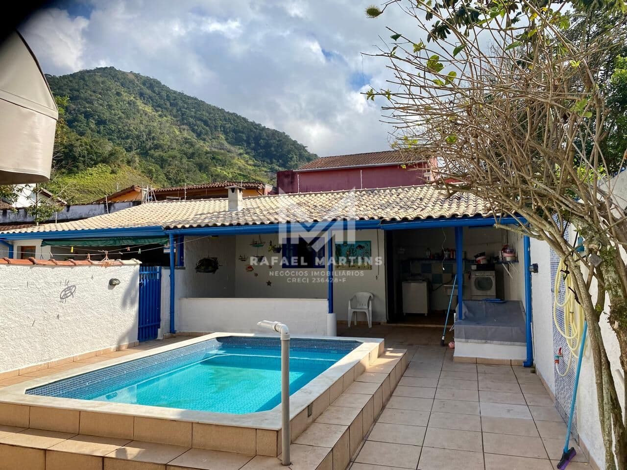 🏡 CASA COM PISCINA À VENDA – CIDADE JARDIM 🌴