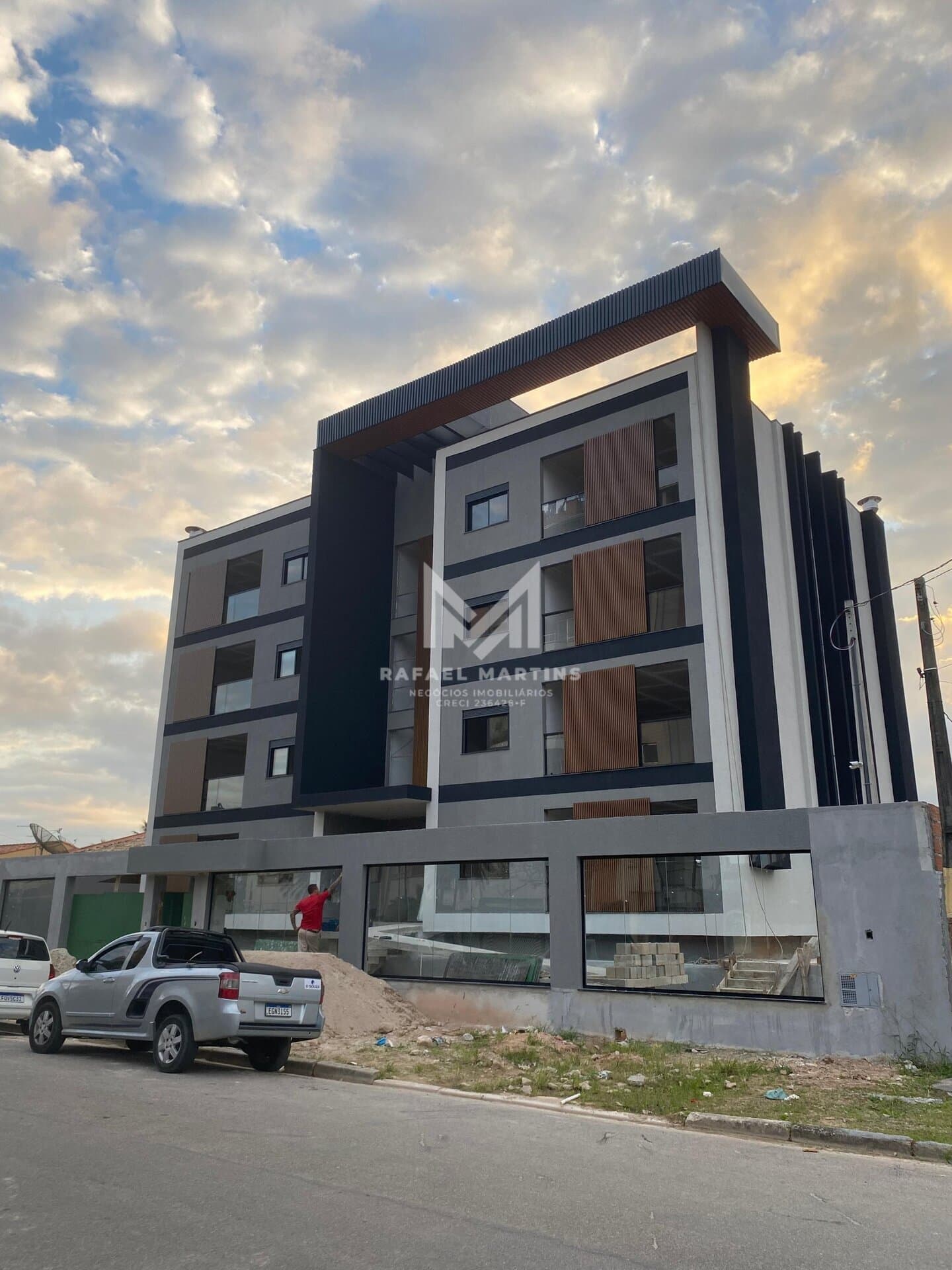Apartamento à venda no bairro Aruan em Caraguatatuba/SP