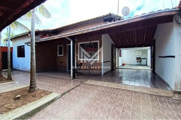 Casa com Piscina à Venda – Pontal Santa Marina