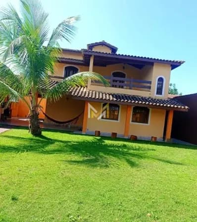 Sobrado à venda no bairro Pontal Santa Marina em Caraguatatuba/SP