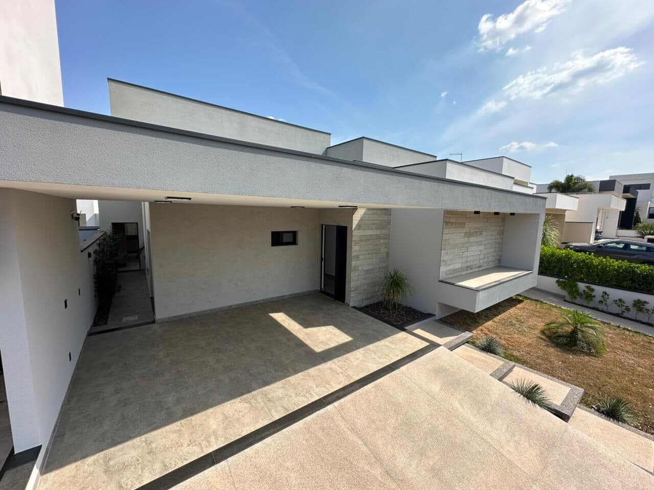 Casa Nova Térrea Alto Padrão em Condomínio Fechado – Portal Ville Gardênia 🌿