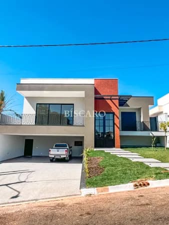 Casa de Alto Padrão com 4 Suítes e Piscina – Condomínio em Boituva/SP