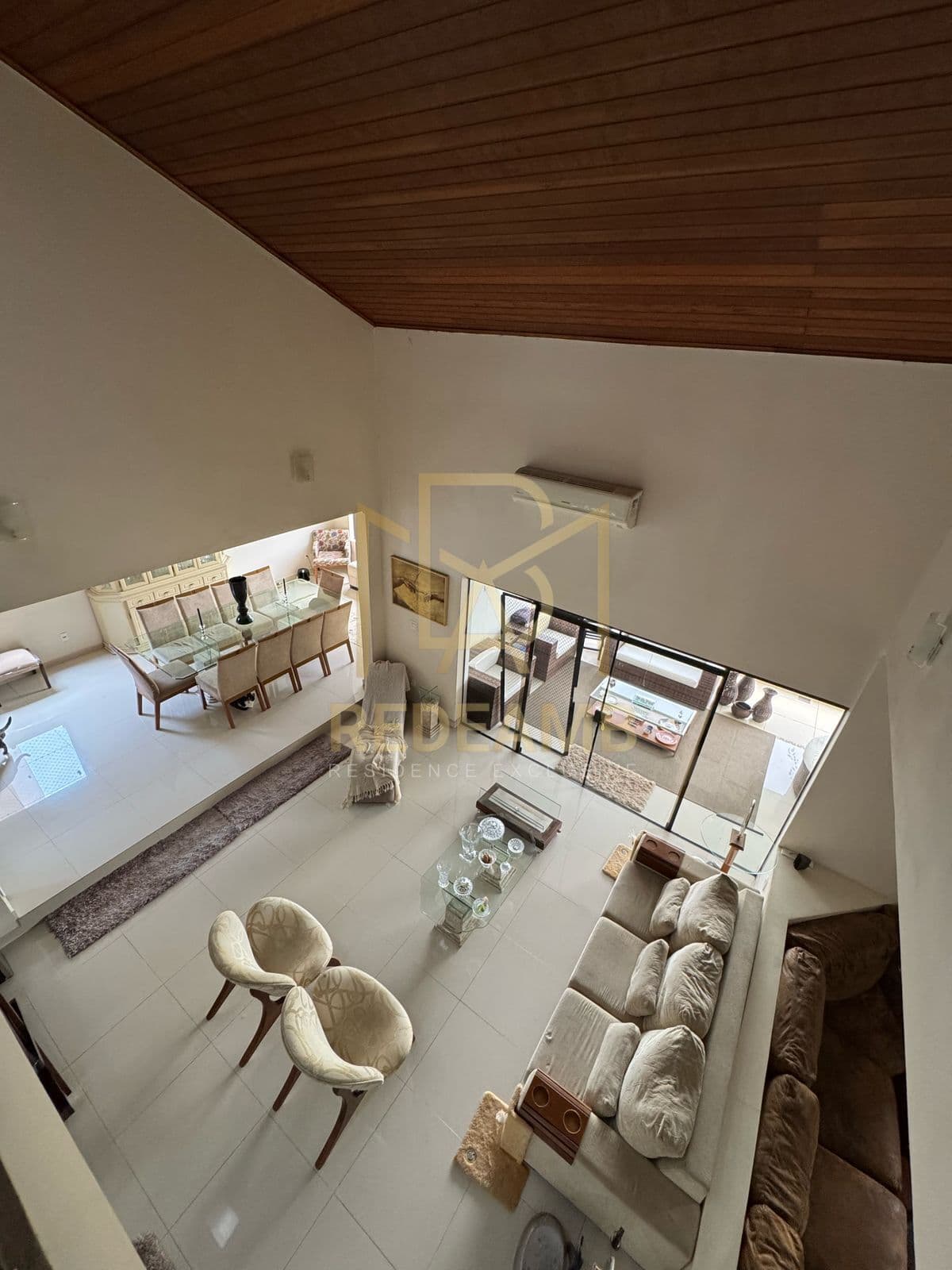 Casa a Venda para Retrofit com 296m2 no Residencial 10 em Alphaville, Santana de Parnaíba/SP