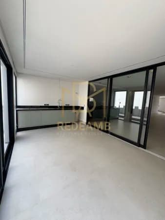 Casa á Venda no Residencial 4 com 390m² e 4 amplas suítes em Alphaville
