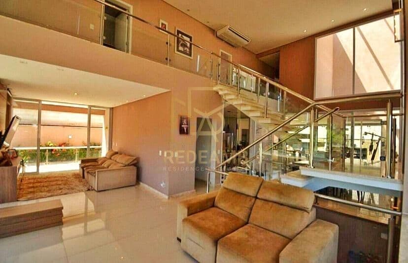 Casa Alto Padrão com 425m², 04 dormitórios, sendo 04 suítes, piscina no Condominio Burle Marx - Alphaville - Barueri/SP