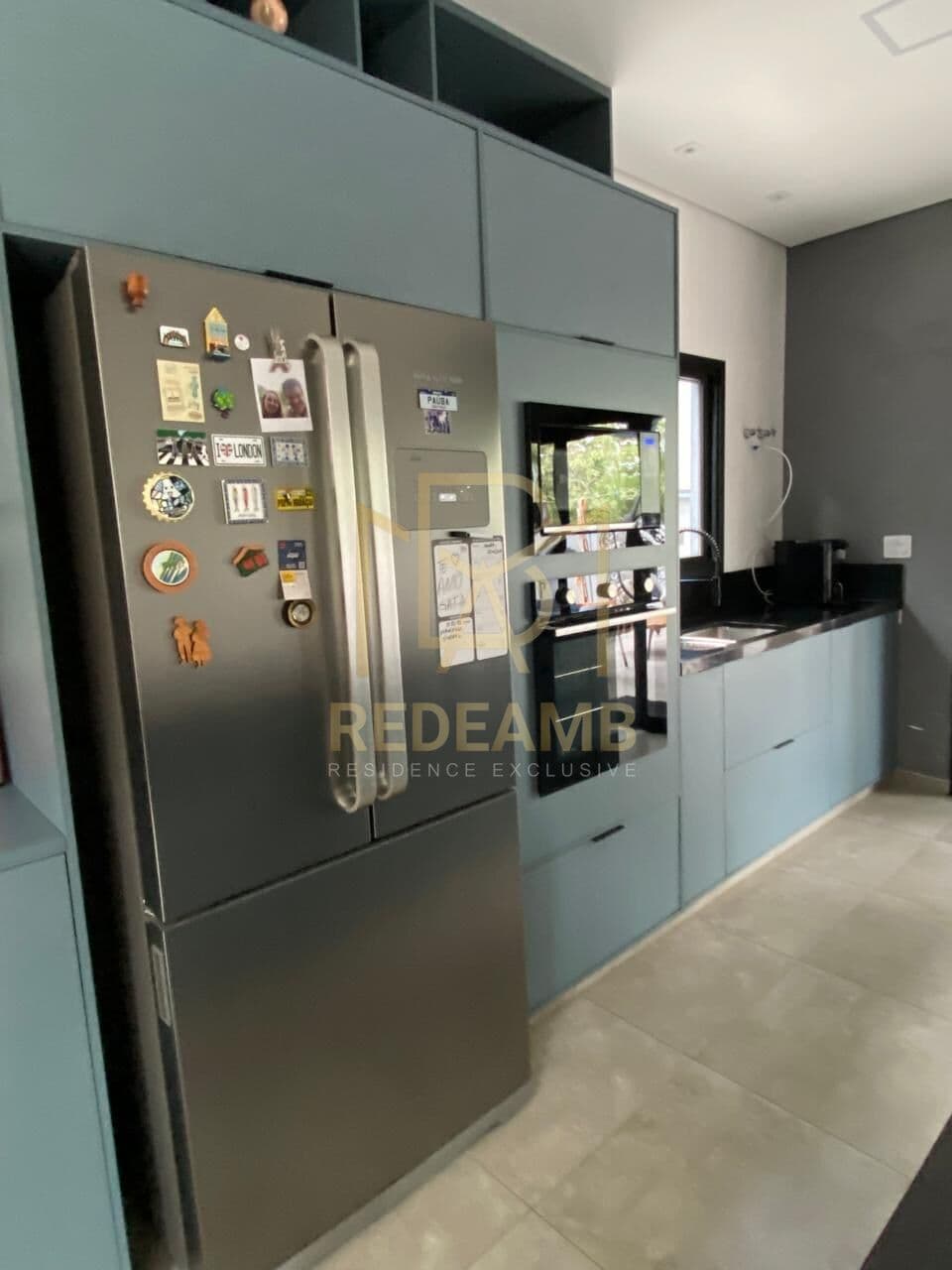 Apartamento Alto Padrão com 214,92 m², Mobiliada, 03 dormitórios, sendo 01 suíte - Condomínio New Ville - Santana de Parnaíba/SP
