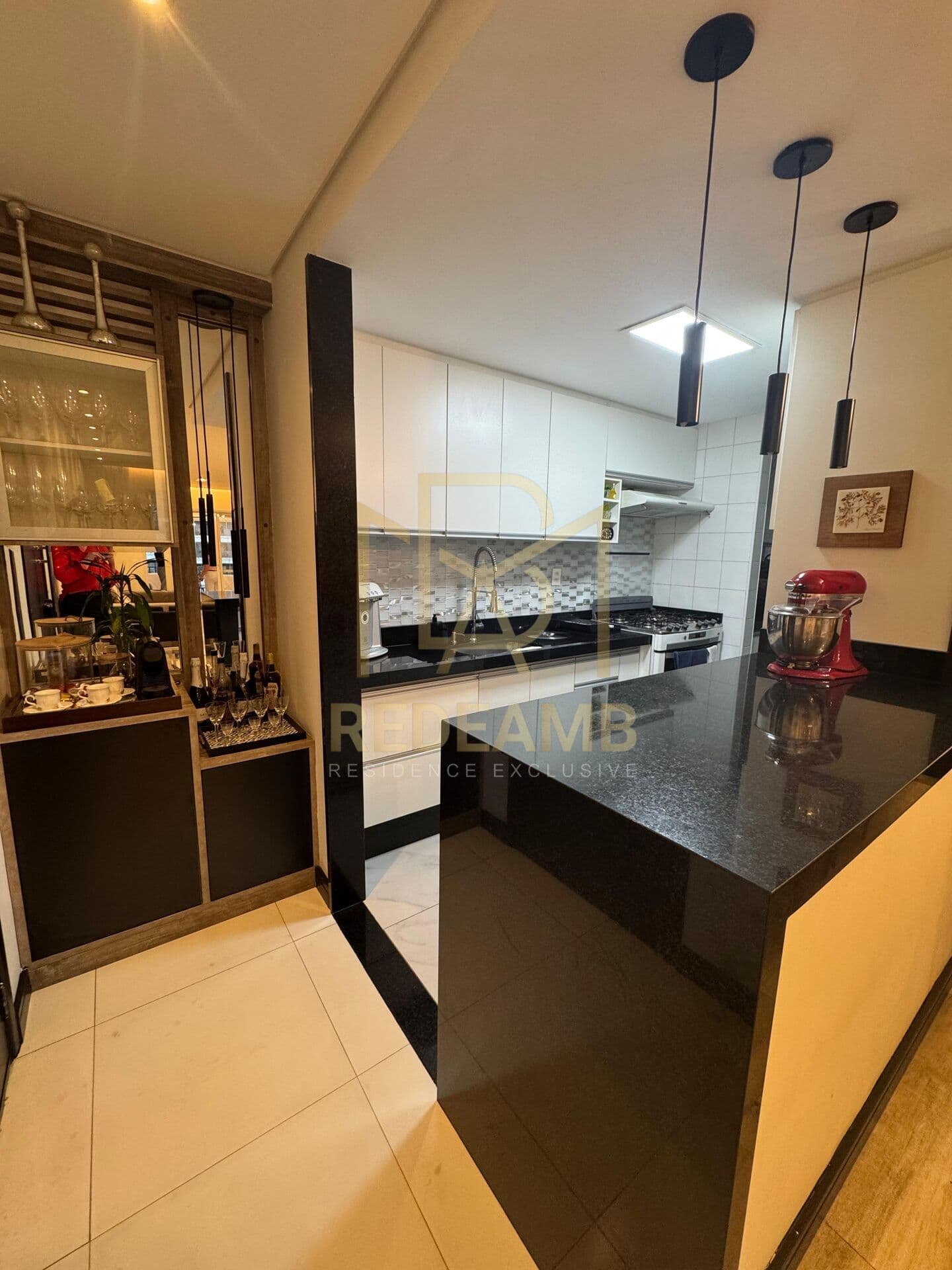 Apartamento a Venda no Condomínio Alpha Vita, 100m com 3 dormitórios sendo 1 Suíte com Sacada Gourmet com Churrasqueira em Santana de Parnaíba/SP