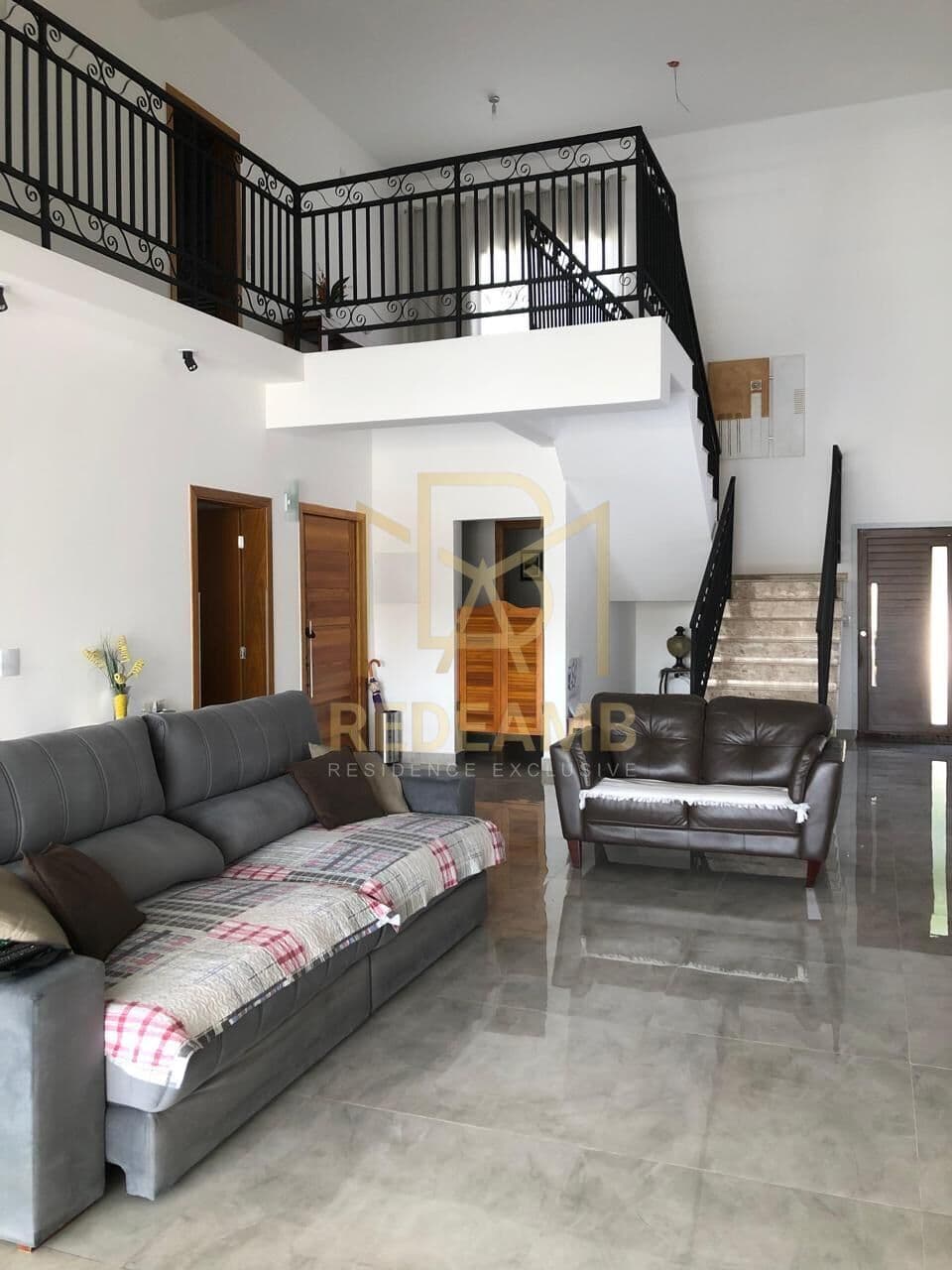 Casa Alto Padrão à venda com 367 m², 05 dormitórios, sendo 02 suítes com closet , no Condomínio Residencial Itahyê - Tamboré - Santana de Parnaíba/SP