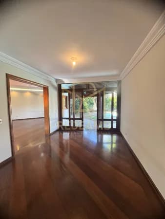 Casa Alto Padrão com 420 m², 03 dormitórios, sendo 03 suítes - Condomínio Residencial 5 - Alphaville - Santana de Parnaíba/SP