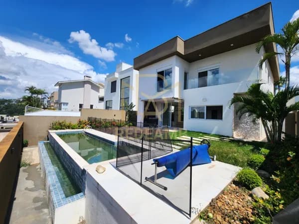 Casa de Luxo à Venda no Gênesis 1 com 4 Suítes e 420m2 – Exclusividade e Sofisticação em Alphaville
