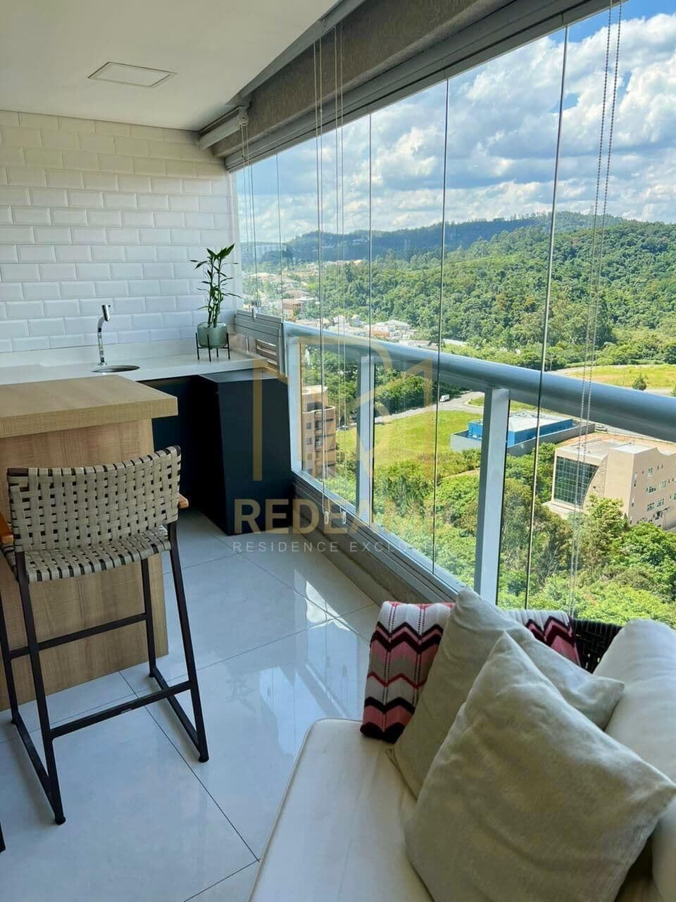 Apartamento a Venda 68m2 com 2 dormitórios sendo 1 Suíte no Condomínio Glass Alphaville