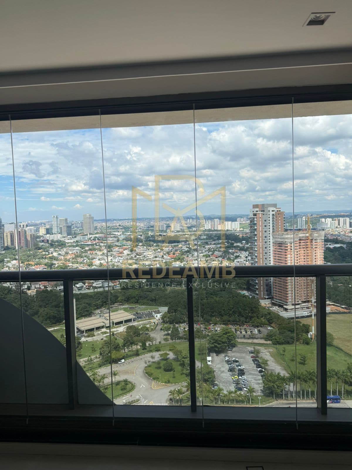 Apartamento Alto Padrão com 175m², 03 suítes, no Condomínio NEO Alphaville - Alphaville, Barueri-SP