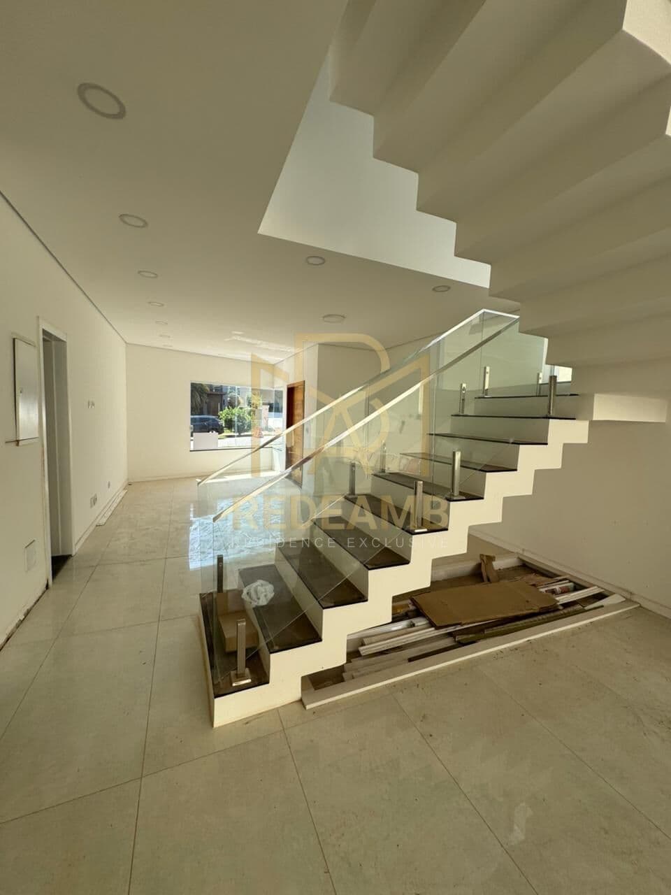 Casa a Venda Residência Moderna com 3 Suítes, Piscina e Churrasqueira – Pronta para Morar!