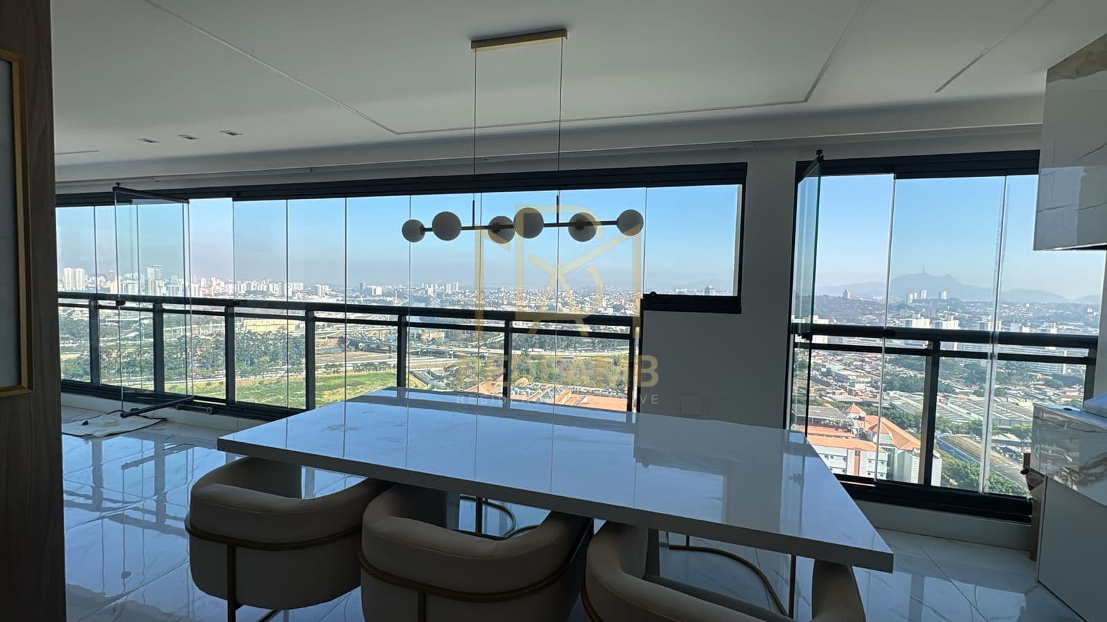 Apartamento Alto Padrão a Venda no Cond Le Havre na Vila Leopoldina de 92m, 1 Suíte com Closet e Sala estendida