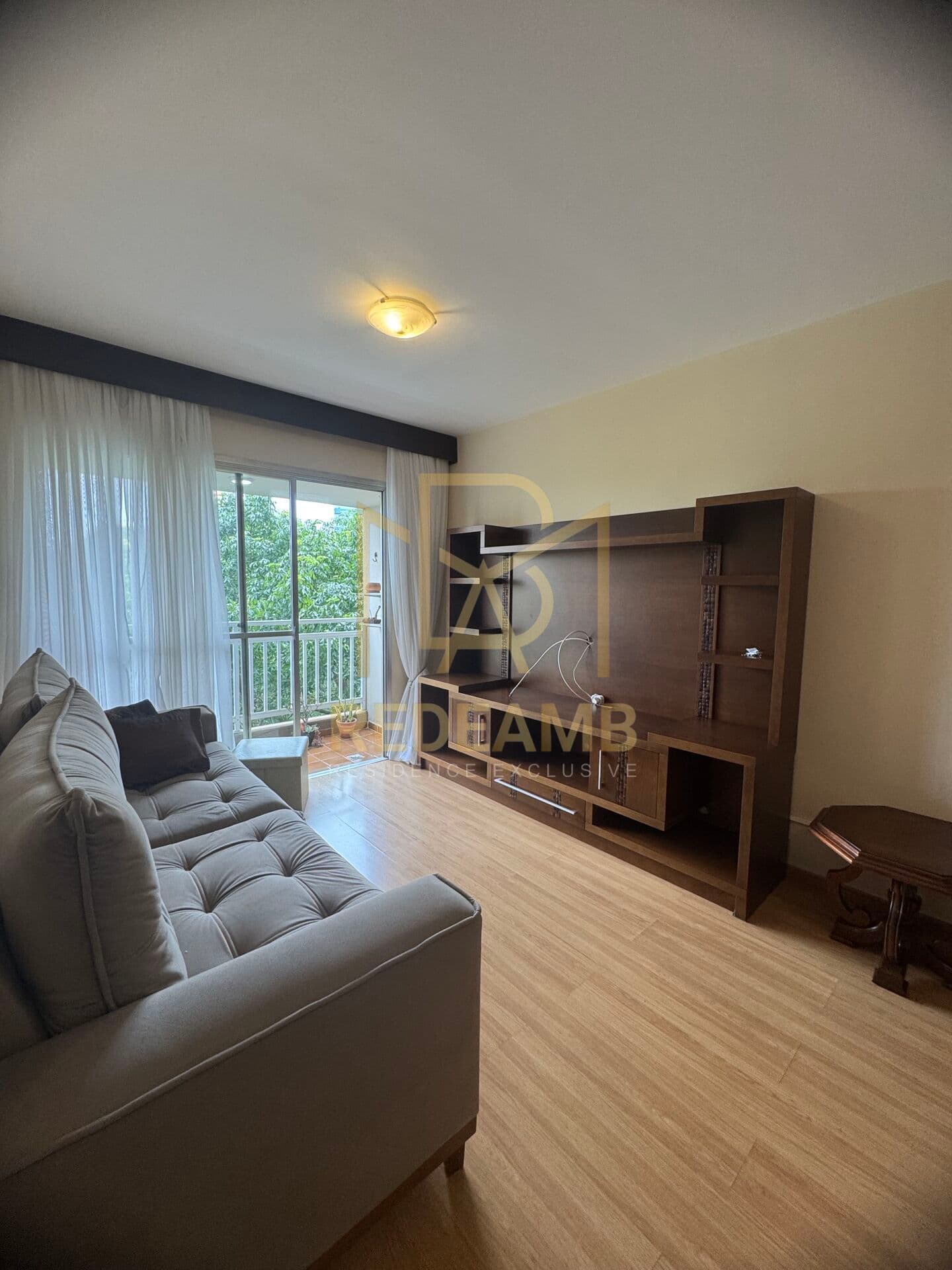 Apartamento a Venda com 3 dorms sendo 1 suíte no Condominio Maison D'pernay na Vila Sonia.