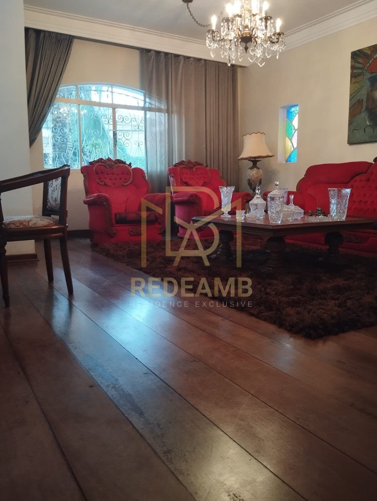 Venda de Casa de Alto Padrão no Residencial Alphaville 1 para Retrofit - Barueri com 5 dormitórios