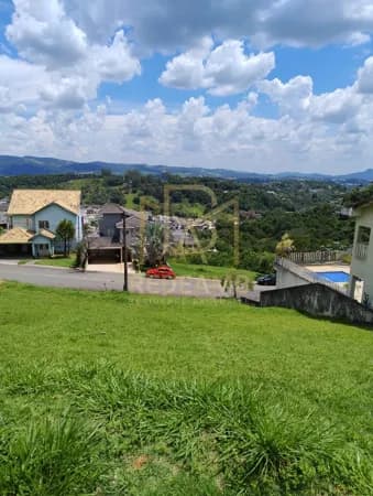 Terreno a Venda de 360m2 no Condomínio Valville 1, em Alphaville - Santana de Parnaíba/SP