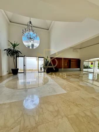 Casa para Locação no Tamboré 2 com 5 Suítes - Alphaville