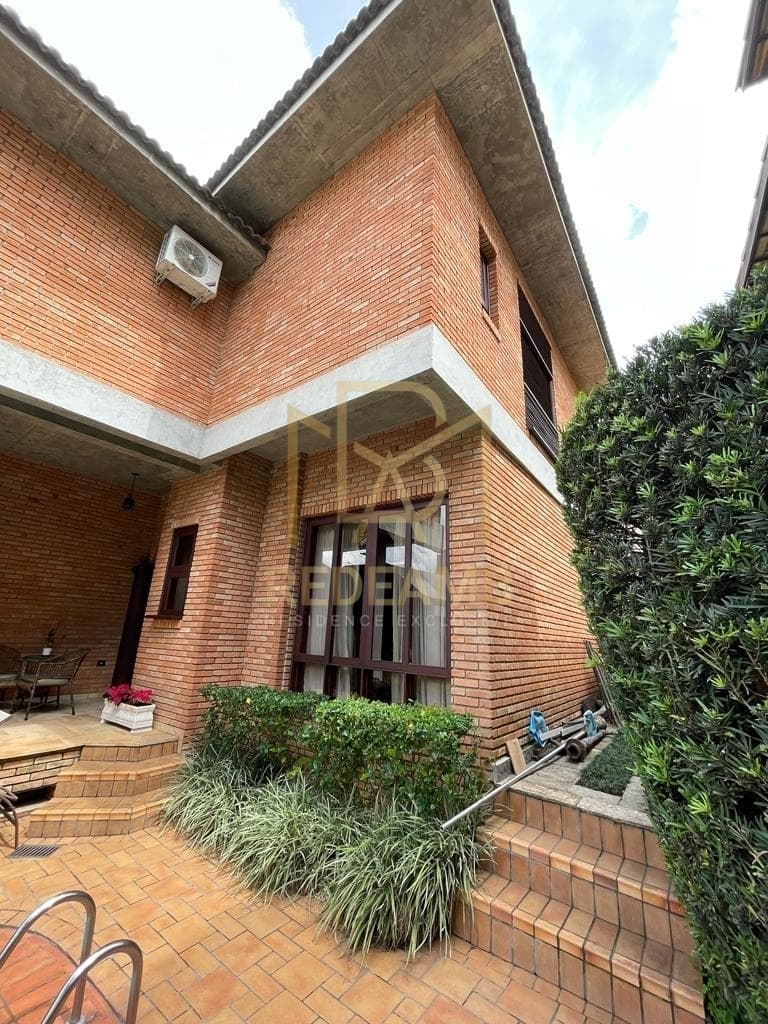 Casa Padrão no Residencial 4 Em Alphaville